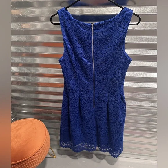 Melonie blue lace dress woman’s size 12 - Picture 4 of 4